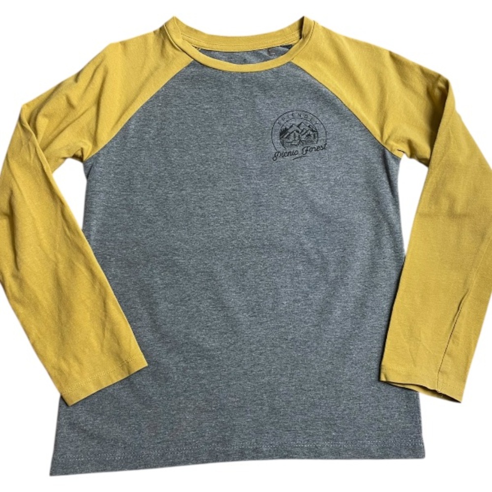Kids Raglan Sleeve Shirt - Gray and Yellow mountain size 6 strech coton